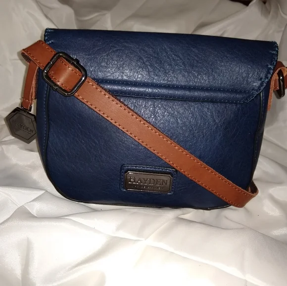⚡SALE ⚡NWT Hayden Harnett Saddle Bag in Blue - Picture 3 of 8